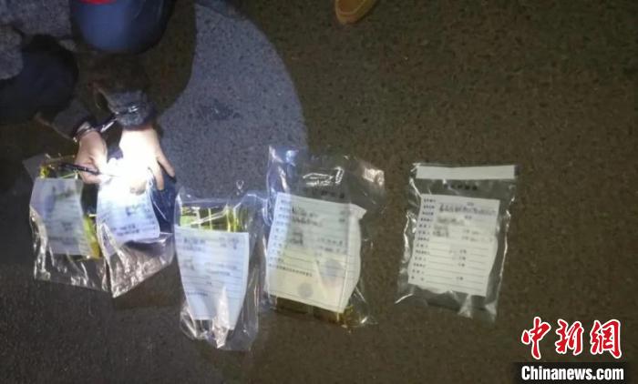 圖為云南警方查獲的毒品?！≡颇鲜」矎d供圖 攝