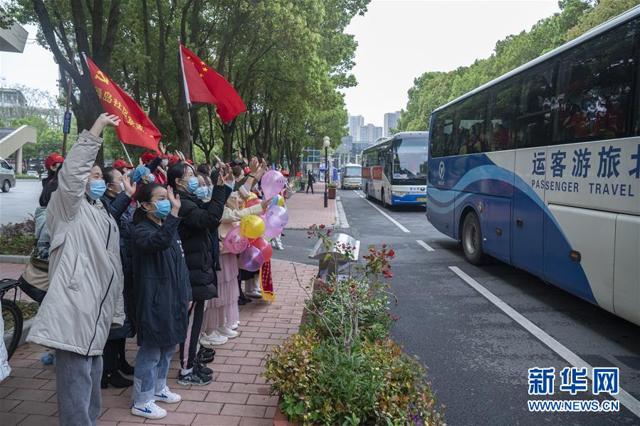 （新華全媒頭條·圖文互動）（5）上下同心，守望相助——中國抗疫眾志成城的生動實(shí)踐