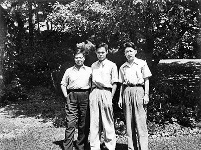 舍我其誰報國志，碧血丹心愛國情