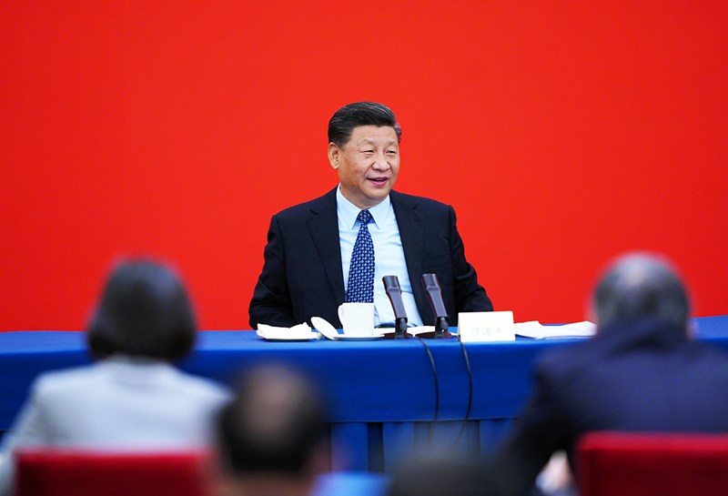 2020年5月23日，習近平總書記看望參加全國政協(xié)十三屆三次會議的經(jīng)濟界委員，并參加聯(lián)組會，聽取意見和建議。
